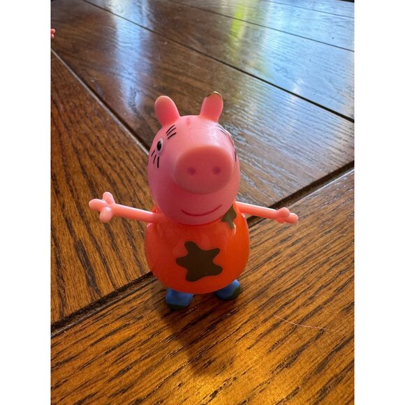 Jazwares Lot of 4 Figures and Peppa Pig Deluxe Family 6 inches Red Car - Picture 9 of 10